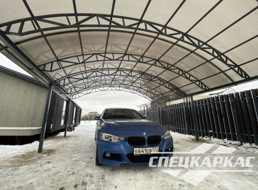 Прочный и просторный навес из поликарбоната для двух автомобилей 7х7 №51 - фото 1466